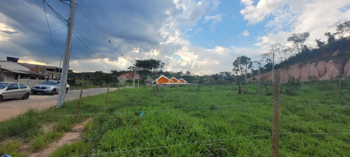 Foto 2 de Terreno / Lote à venda, 319m2 em Esmeraldas - MG