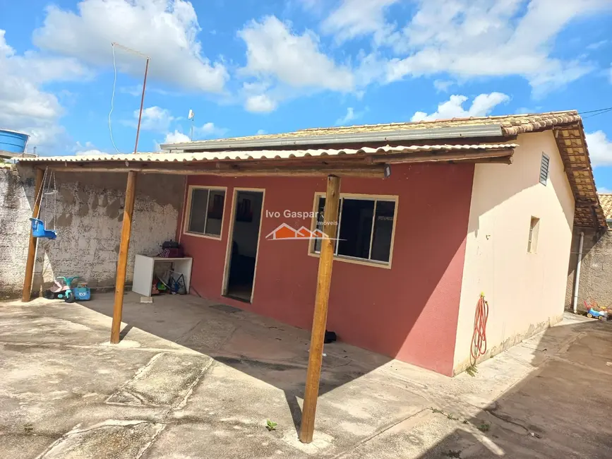 Foto 1 de Casa com 2 quartos à venda, 80m2 em Esmeraldas - MG