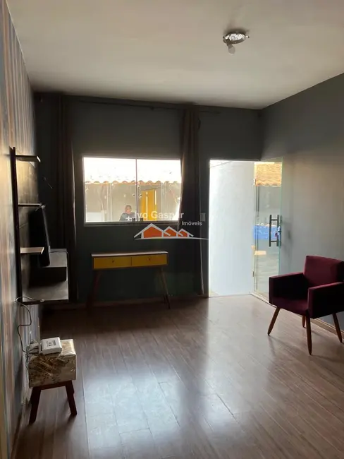 Foto 5 de Casa com 2 quartos à venda, 200m2 em Esmeraldas - MG