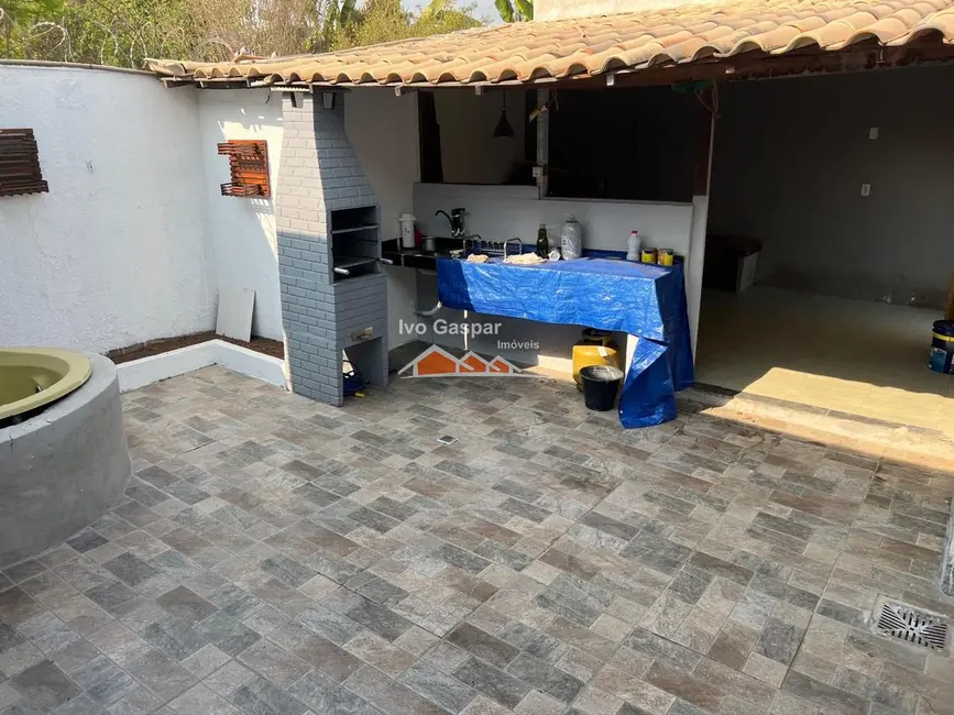 Foto 4 de Casa com 2 quartos à venda, 200m2 em Esmeraldas - MG