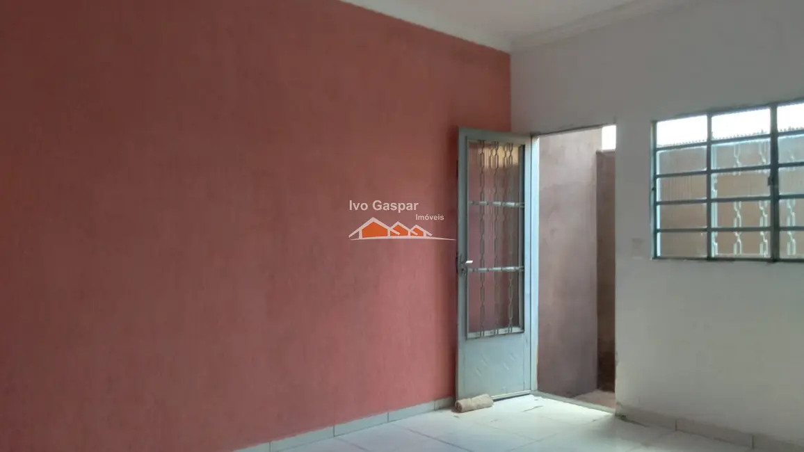 Casa com 2 quartos à venda, 200m2 em Esmeraldas - MG - imagem 3 Foto 3 de Casa com 2 quartos à venda, 200m2 em Esmeraldas - MG