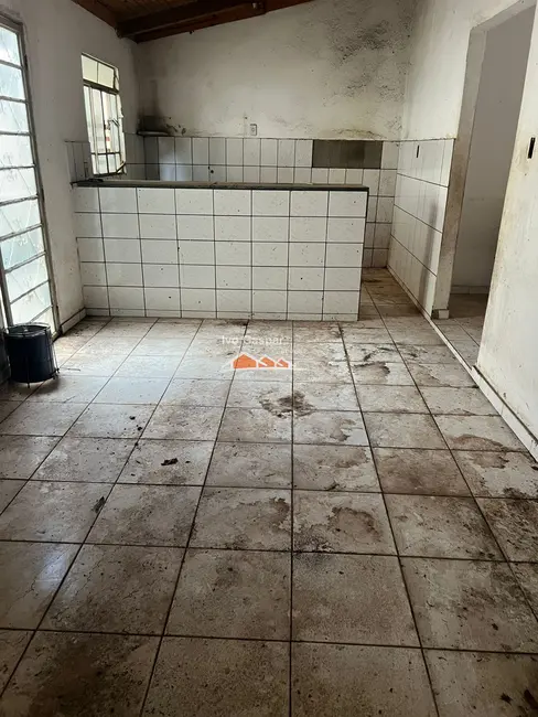 Casa com 4 quartos à venda, 450m2 em Centro, Esmeraldas - MG - imagem 3 Foto 3 de Casa com 4 quartos à venda, 450m2 em Centro, Esmeraldas - MG