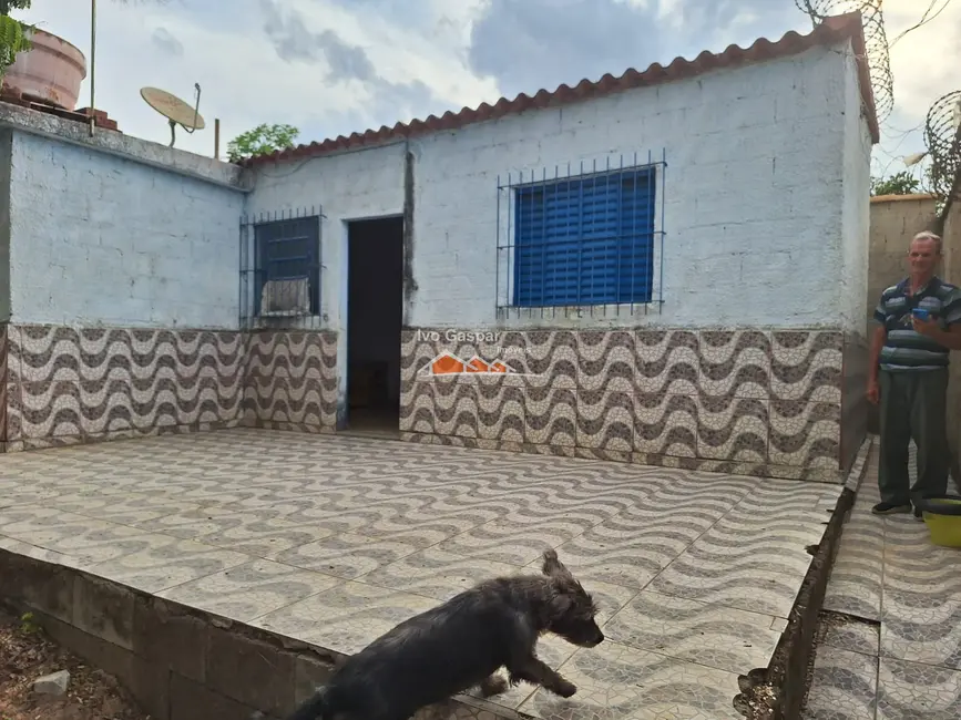 Foto 2 de Casa com 2 quartos à venda, 360m2 em Esmeraldas - MG