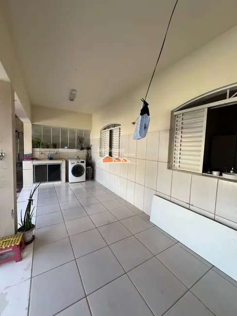 Casa com 3 quartos à venda, 300m2 em Esmeraldas - MG - imagem 7 Foto 7 de Casa com 3 quartos à venda, 300m2 em Esmeraldas - MG