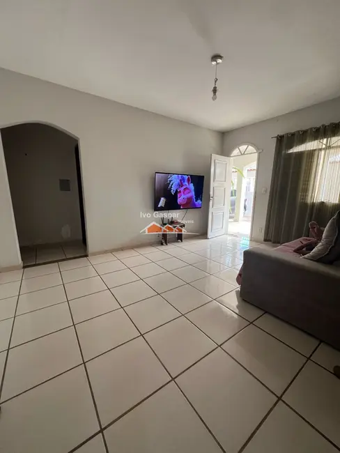Casa com 3 quartos à venda, 300m2 em Esmeraldas - MG - imagem 5 Foto 5 de Casa com 3 quartos à venda, 300m2 em Esmeraldas - MG