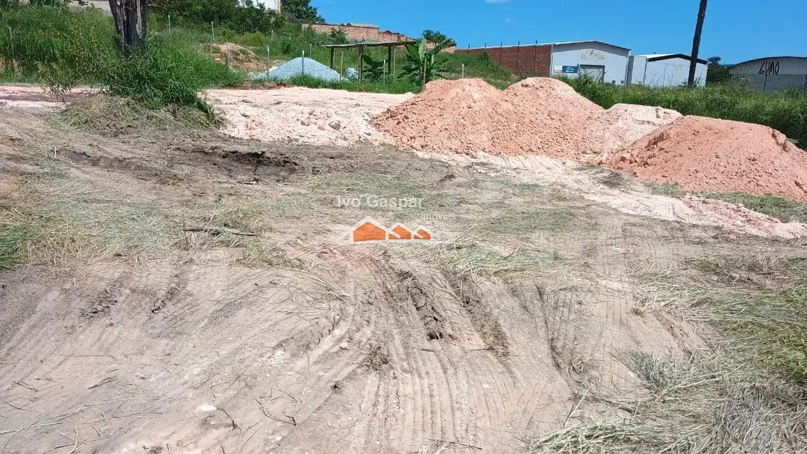 Foto 1 de Terreno / Lote à venda, 360m2 em Esmeraldas - MG