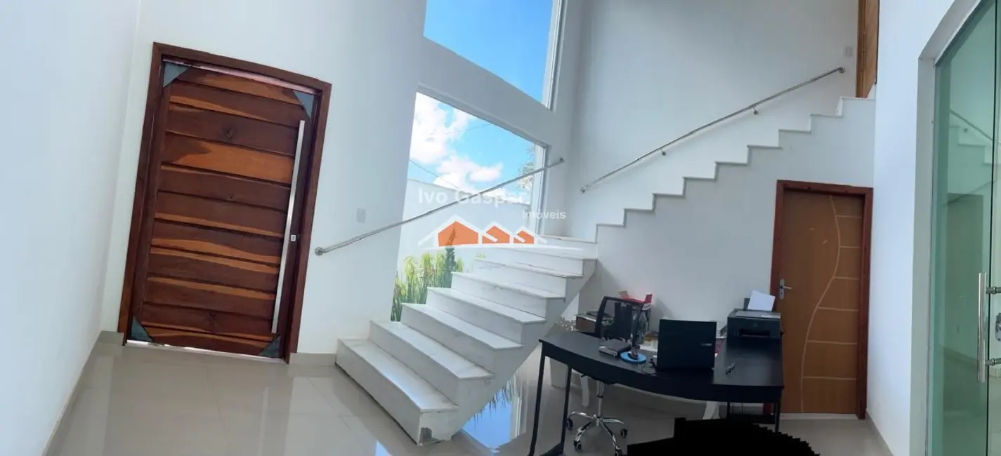 Casa com 4 quartos à venda, 450m2 em Esmeraldas - MG - imagem 2 Foto 2 de Casa com 4 quartos à venda, 450m2 em Esmeraldas - MG