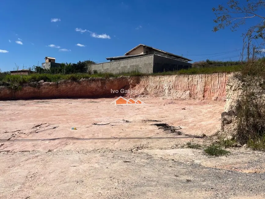 Foto 1 de Terreno / Lote à venda, 376m2 em Esmeraldas - MG