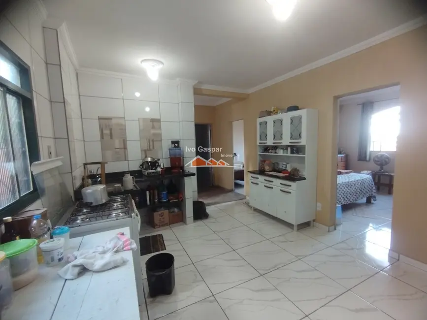 Foto 2 de Casa com 2 quartos à venda, 76m2 em Esmeraldas - MG