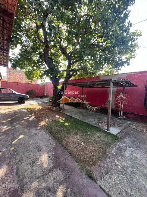 Casa com 2 quartos à venda, 200m2 em Esmeraldas - MG - imagem 1 Foto 1 de Casa com 2 quartos à venda, 200m2 em Esmeraldas - MG