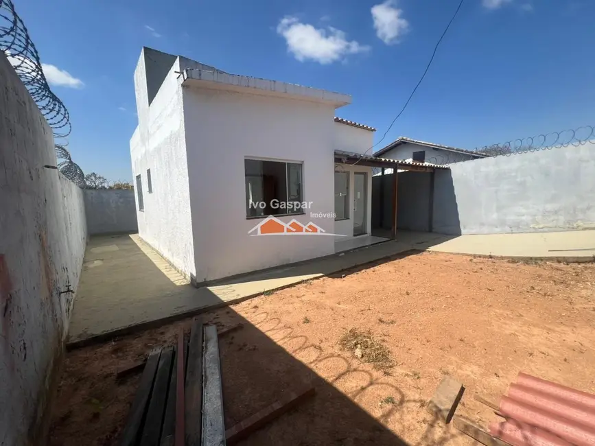 Casa com 2 quartos à venda, 200m2 em Esmeraldas - MG - imagem 4 Foto 4 de Casa com 2 quartos à venda, 200m2 em Esmeraldas - MG