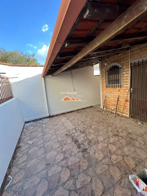 Casa com 4 quartos à venda, 450m2 em Centro, Esmeraldas - MG - imagem 2 Foto 2 de Casa com 4 quartos à venda, 450m2 em Centro, Esmeraldas - MG