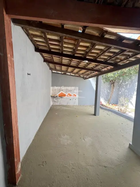 Foto 2 de Casa com 2 quartos à venda, 180m2 em Esmeraldas - MG