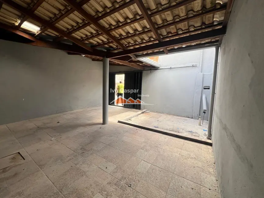 Foto 6 de Casa com 2 quartos à venda, 180m2 em Esmeraldas - MG