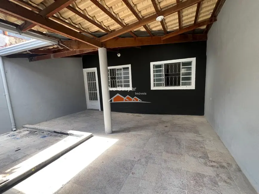 Foto 1 de Casa com 2 quartos à venda, 180m2 em Esmeraldas - MG