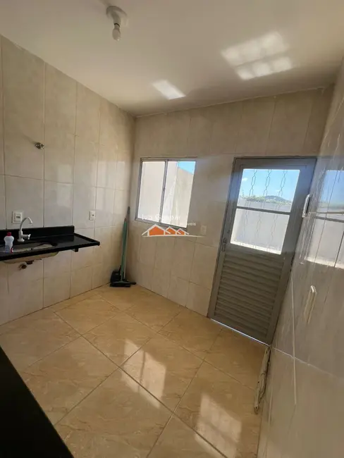 Casa com 2 quartos à venda, 180m2 em Esmeraldas - MG - imagem 4 Foto 4 de Casa com 2 quartos à venda, 180m2 em Esmeraldas - MG