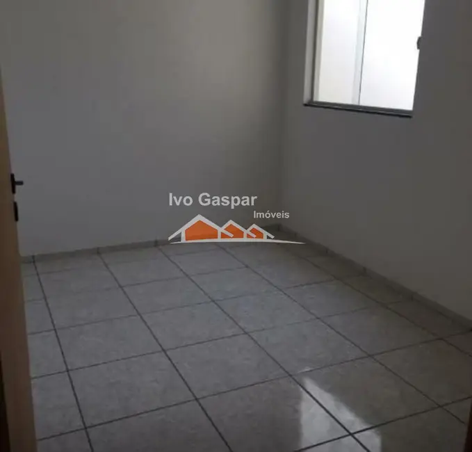 Foto 4 de Casa com 2 quartos à venda, 180m2 em Esmeraldas - MG