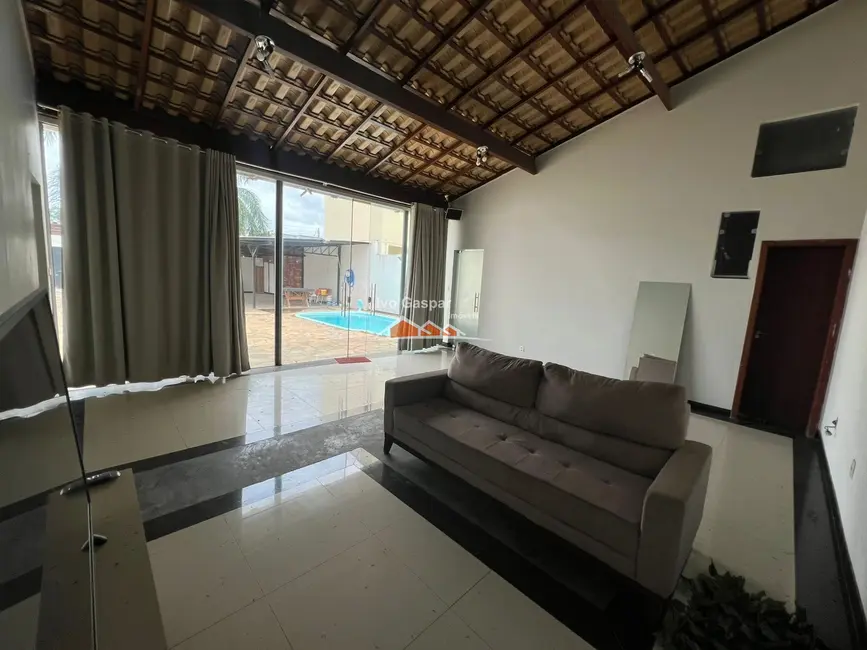 Foto 7 de Casa com 2 quartos à venda, 450m2 em Esmeraldas - MG