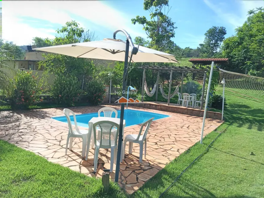 Foto 3 de Casa com 3 quartos à venda, 2000m2 em Esmeraldas - MG