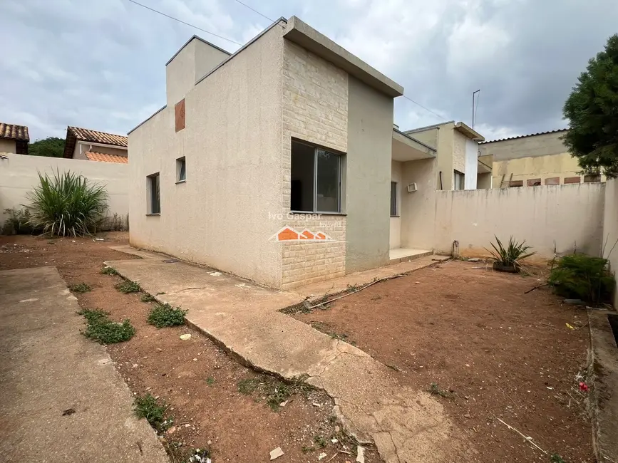 Foto 4 de Casa com 2 quartos à venda, 220m2 em Esmeraldas - MG