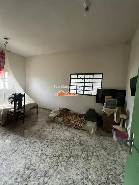Foto 9 de Casa com 3 quartos à venda, 1100m2 em Esmeraldas - MG