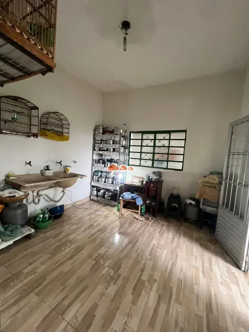 Foto 3 de Casa com 3 quartos à venda, 1100m2 em Esmeraldas - MG