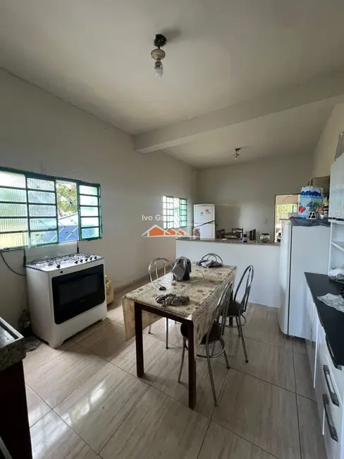 Foto 2 de Casa com 3 quartos à venda, 1100m2 em Esmeraldas - MG