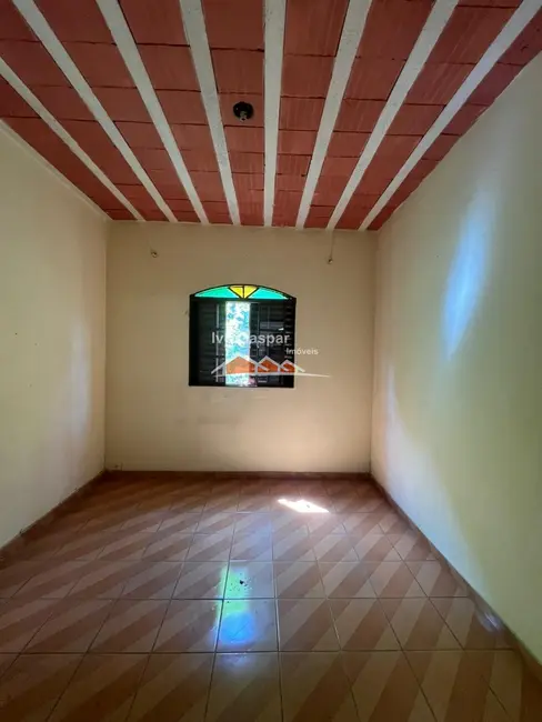 Foto 3 de Casa com 3 quartos à venda, 100m2 em Centro, Esmeraldas - MG