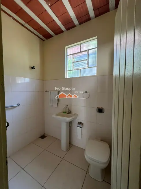 Foto 4 de Casa com 3 quartos à venda, 100m2 em Centro, Esmeraldas - MG