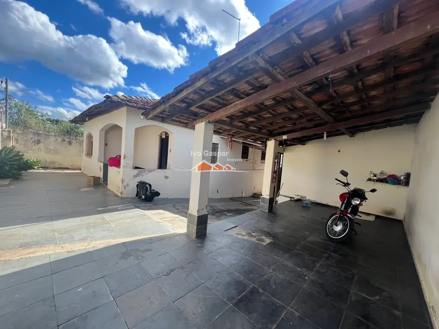 Casa com 3 quartos à venda, 450m2 em Esmeraldas - MG - imagem 4 Foto 4 de Casa com 3 quartos à venda, 450m2 em Esmeraldas - MG