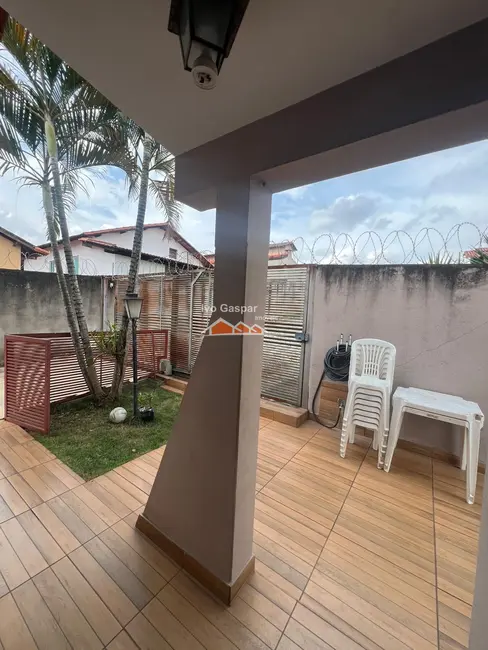 Casa com 3 quartos à venda, 250m2 em Esmeraldas - MG - imagem 4 Foto 4 de Casa com 3 quartos à venda, 250m2 em Esmeraldas - MG