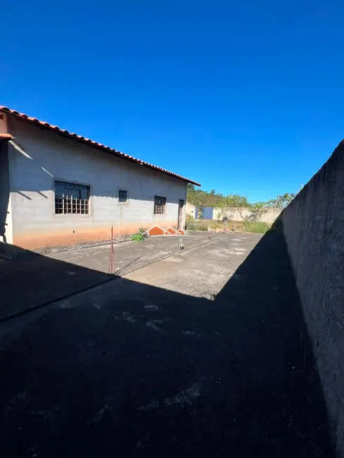 Casa com 3 quartos à venda, 450m2 em Esmeraldas - MG - imagem 3 Foto 3 de Casa com 3 quartos à venda, 450m2 em Esmeraldas - MG