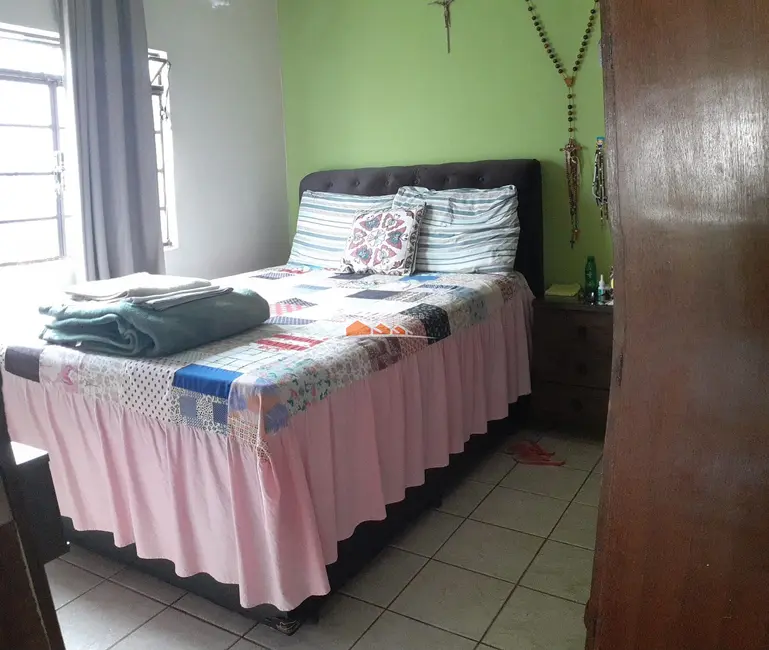 Foto 4 de Casa com 7 quartos à venda, 480m2 em Centro, Esmeraldas - MG