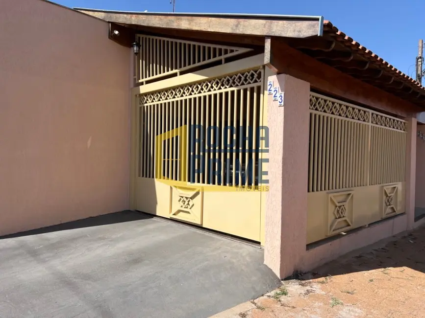 Foto 2 de Casa com 3 quartos à venda, 130m2 em Ilha Solteira - SP