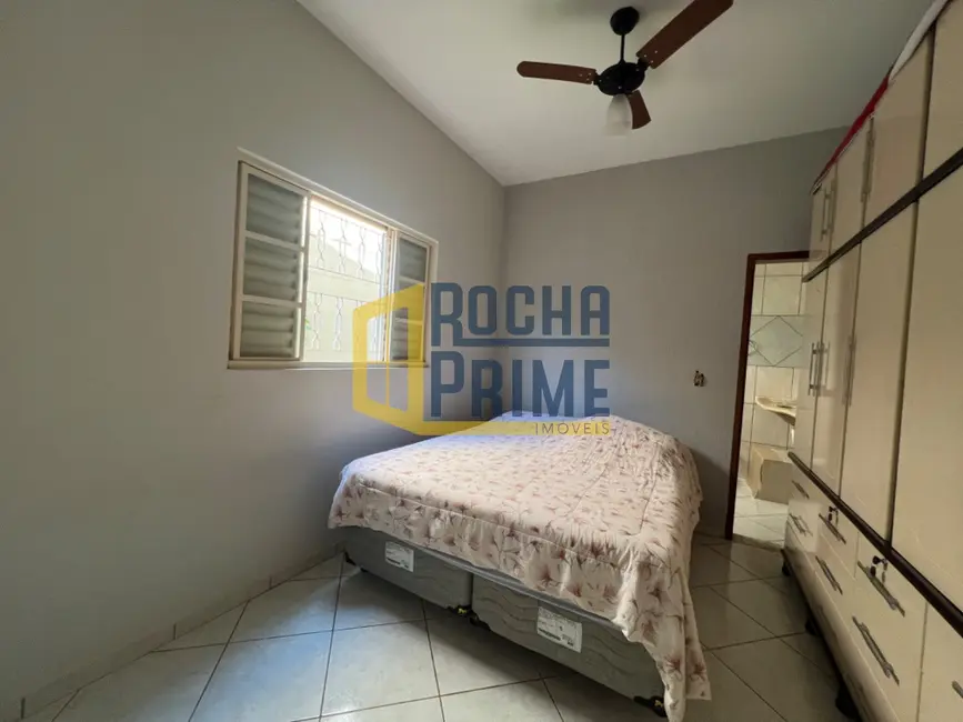 Foto 8 de Casa com 3 quartos à venda e para alugar, 180m2 em Ilha Solteira - SP