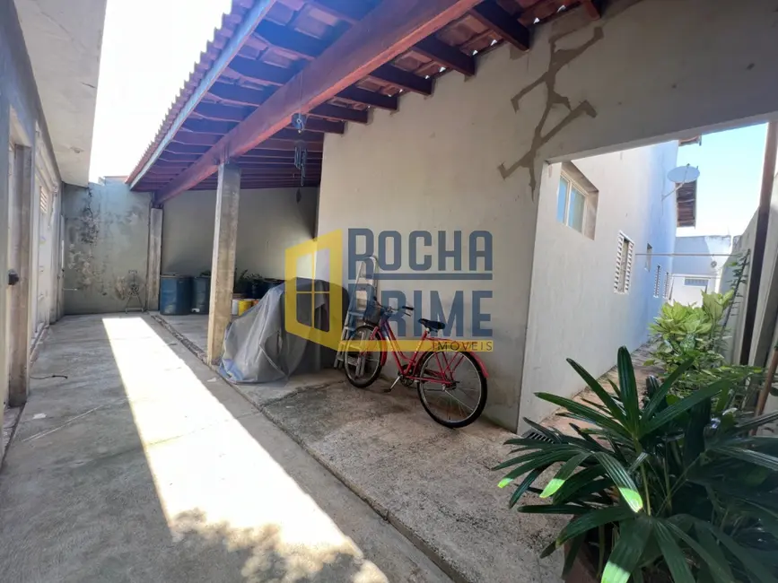 Foto 2 de Casa com 3 quartos à venda e para alugar, 180m2 em Ilha Solteira - SP
