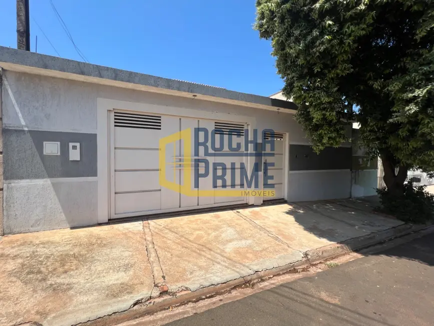 Foto 1 de Casa com 3 quartos à venda e para alugar, 180m2 em Ilha Solteira - SP