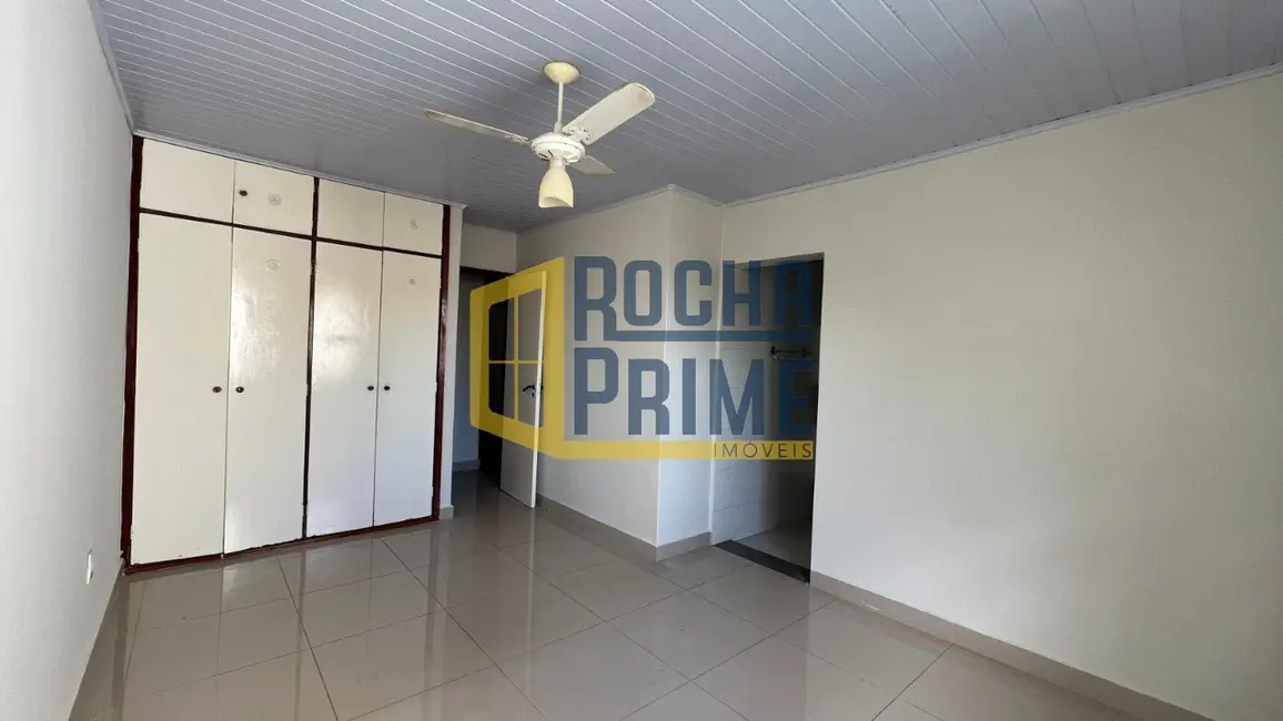 Foto 3 de Casa com 4 quartos para alugar, 200m2 em Ilha Solteira - SP