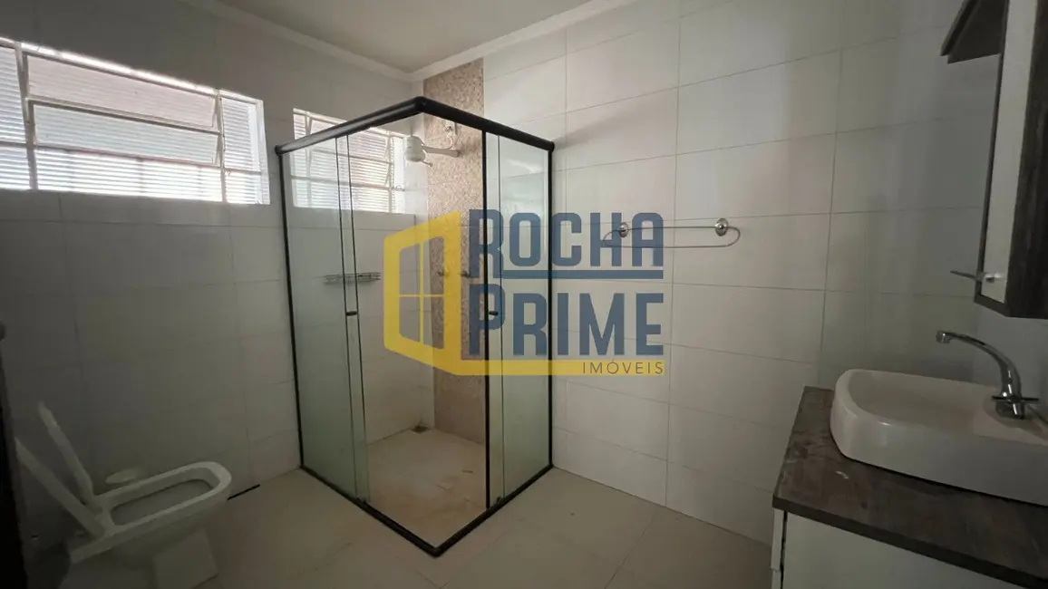 Foto 4 de Casa com 4 quartos para alugar, 200m2 em Ilha Solteira - SP