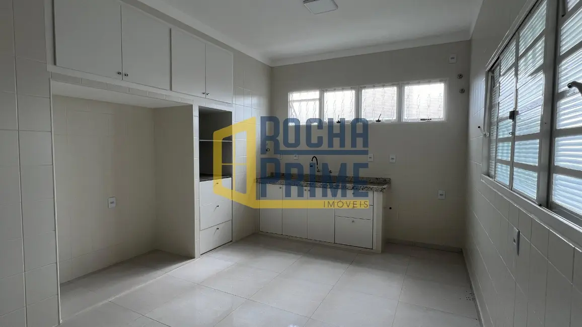 Foto 14 de Casa com 3 quartos à venda e para alugar, 270m2 em Ilha Solteira - SP