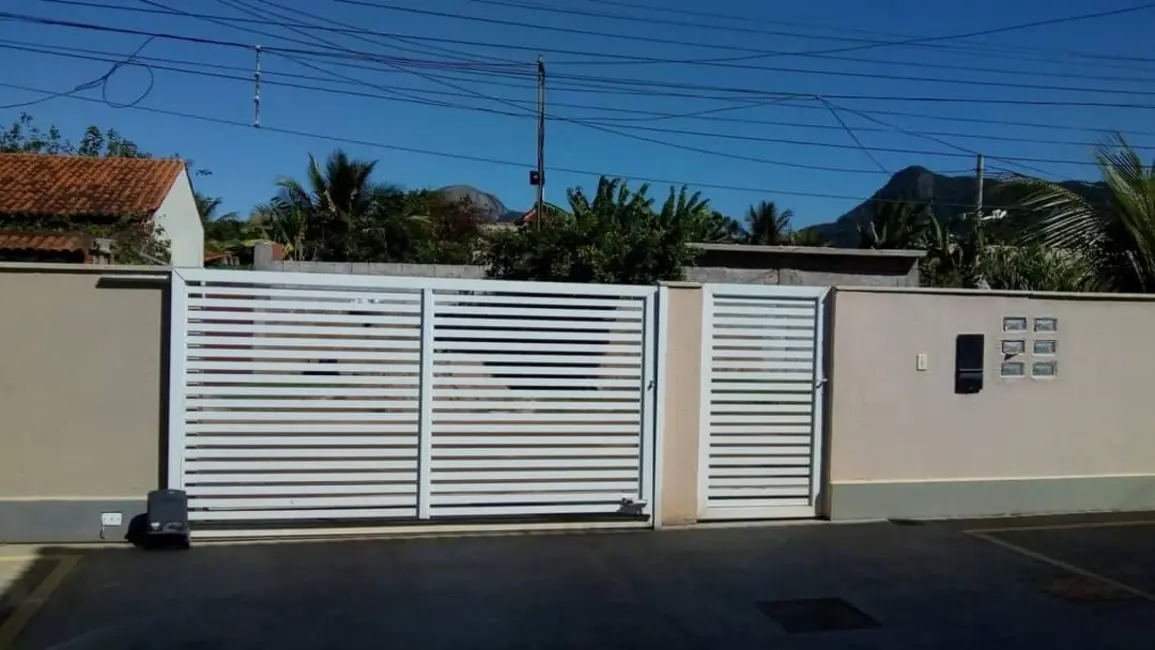 Foto 2 de Apartamento com 2 quartos à venda em Barroco (Itaipuaçu), Marica - RJ