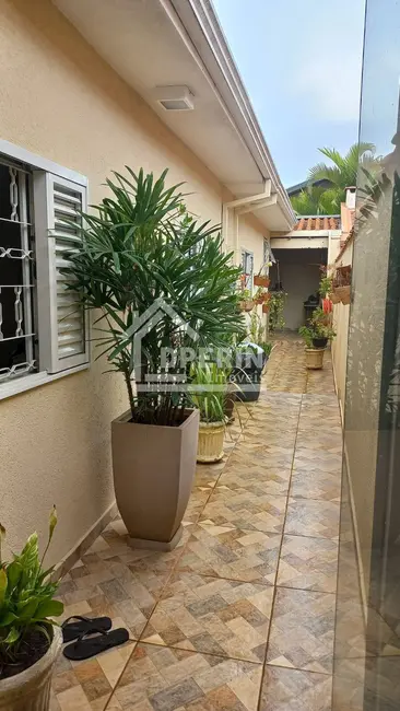 Foto 4 de Casa com 3 quartos à venda, 165m2 em Parque Santa Felícia Jardim, Sao Carlos - SP