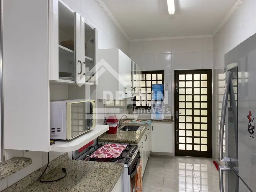 Foto 9 de Casa com 3 quartos à venda, 183m2 em Jardim Cardinalli, Sao Carlos - SP