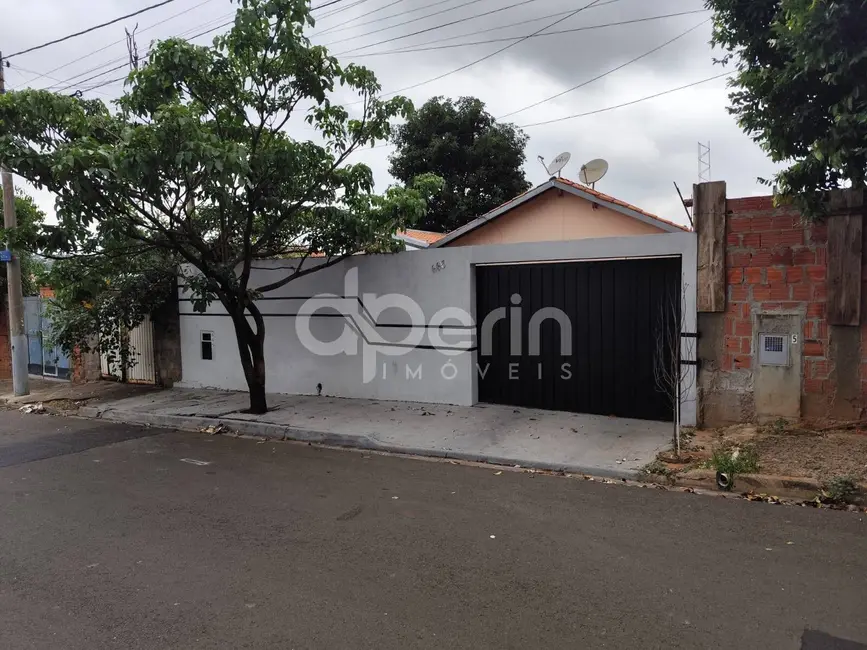 Foto 1 de Casa com 2 quartos à venda, 200m2 em Residencial Deputado José Zavaglia, Sao Carlos - SP