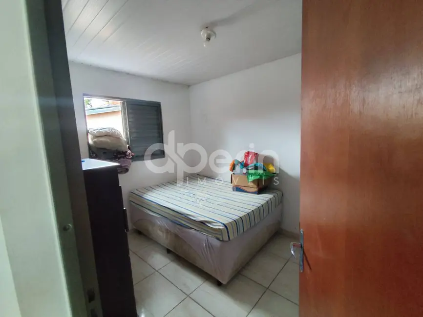 Foto 2 de Casa com 2 quartos à venda, 200m2 em Residencial Deputado José Zavaglia, Sao Carlos - SP