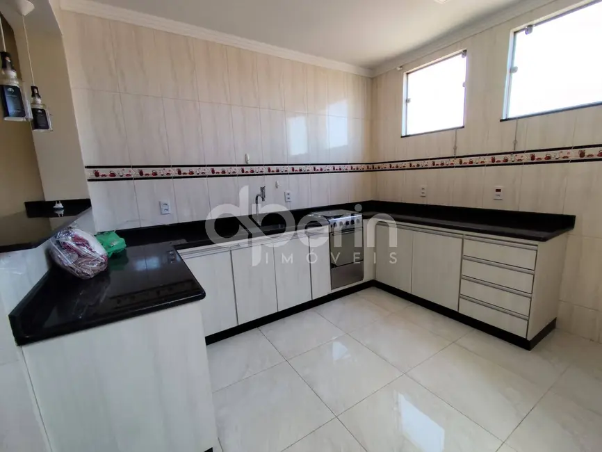 Foto 1 de Casa com 3 quartos à venda, 100m2 em Jardim Ipanema, Sao Carlos - SP
