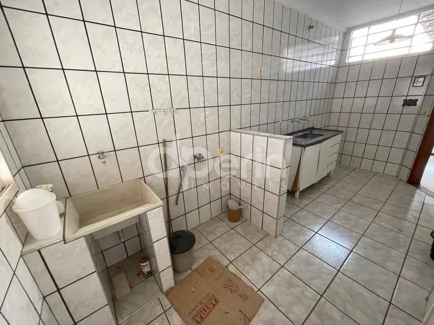 Casa com 2 quartos à venda, 127m2 em Jardim Ricetti, Sao Carlos - SP - imagem 5 Foto 5 de Casa com 2 quartos à venda, 127m2 em Jardim Ricetti, Sao Carlos - SP