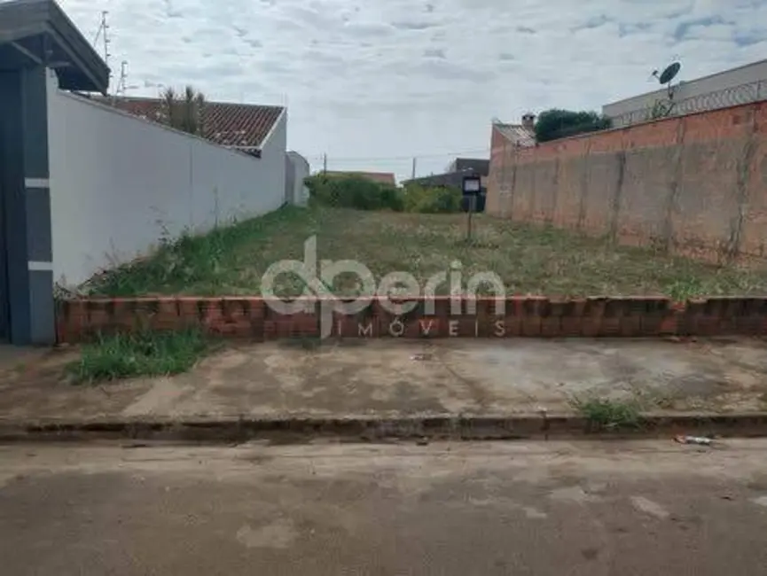 Foto 1 de Terreno / Lote à venda, 250m2 em Jardim Embaré, Sao Carlos - SP