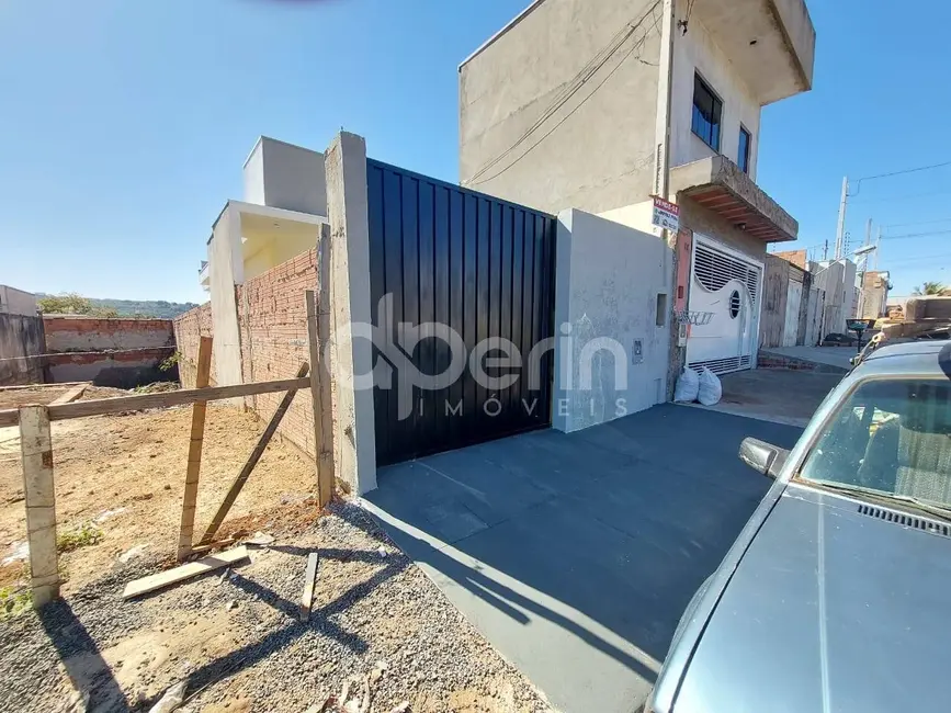 Foto 1 de Casa com 2 quartos à venda, 125m2 em Cidade Aracy, Sao Carlos - SP