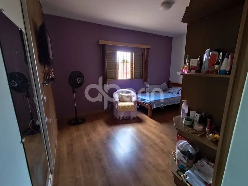 Foto 4 de Casa com 2 quartos à venda, 200m2 em Jardim Bandeirantes, Sao Carlos - SP